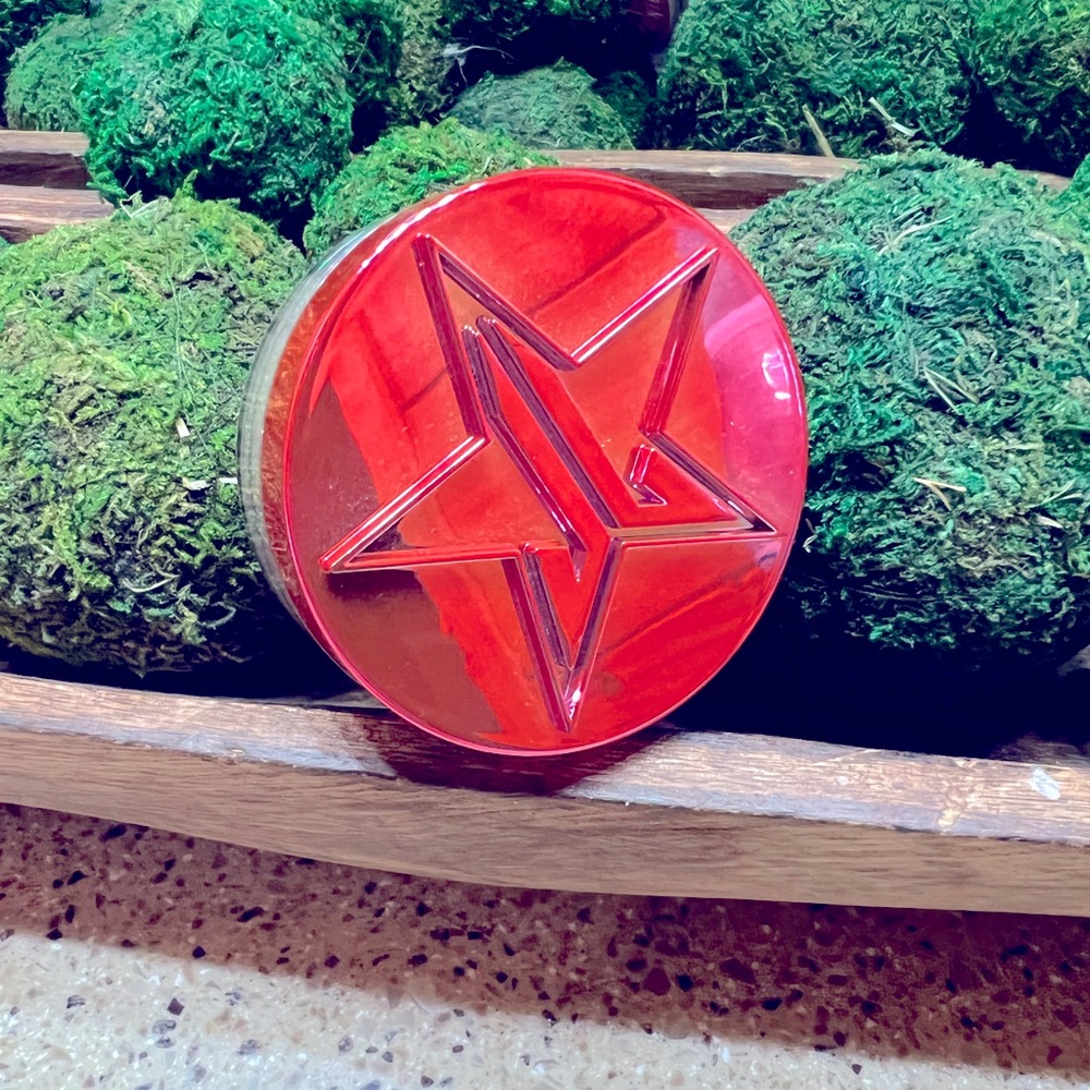 ( Jeffreestarr Cosmetics ) Setting powder